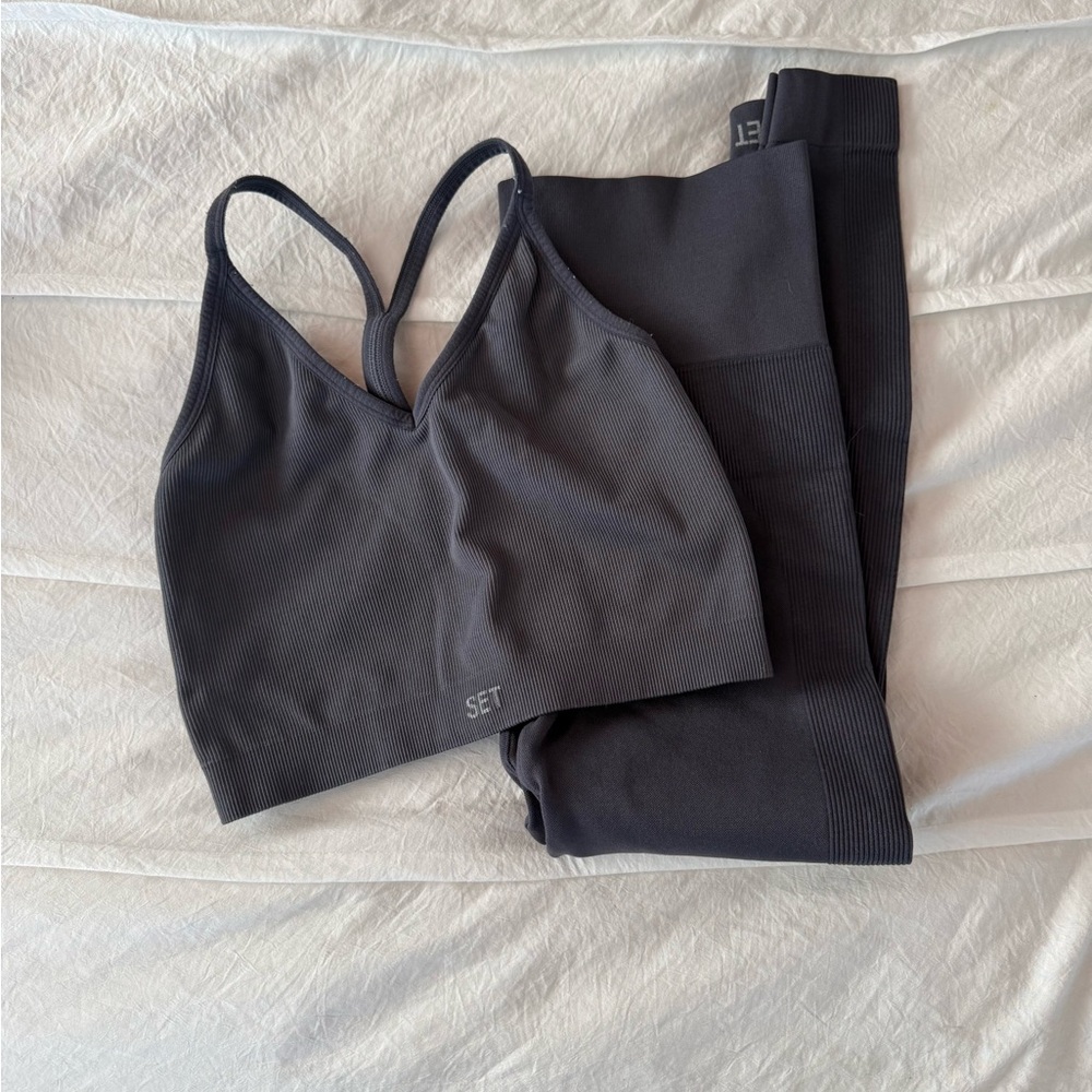 SET Active Charcoal Sports Bra and Leggings